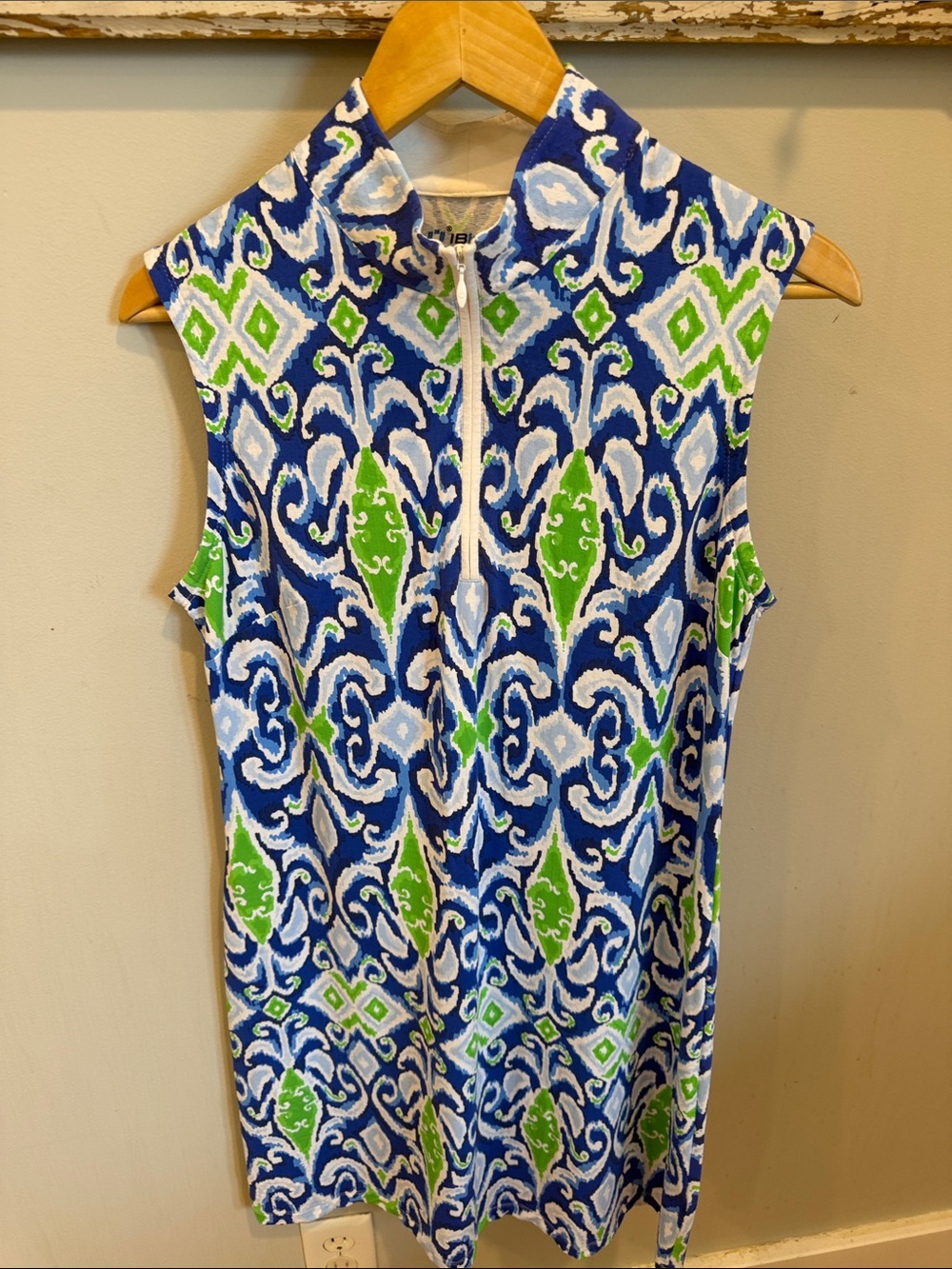 IBKUL- Sleeveless‎ Josie Mock Dress Size Medium